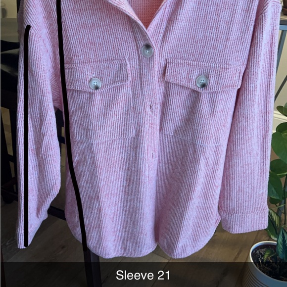 Small, Pink Shacket. - Picture 8 of 9
